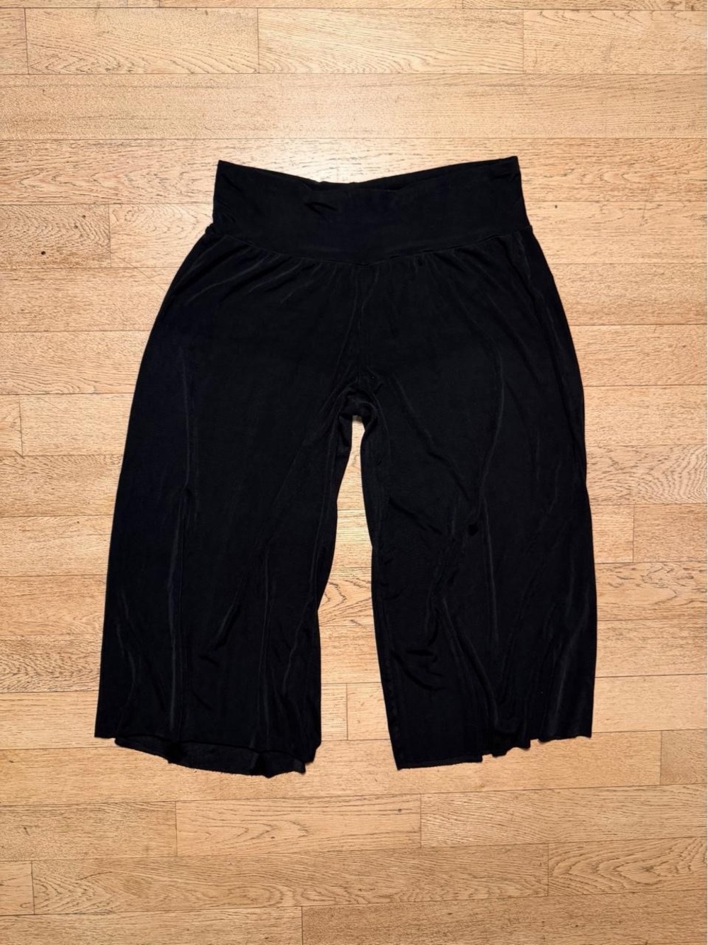 Y2K Minimalist Black Wide Leg Gaucho Yoga Pants